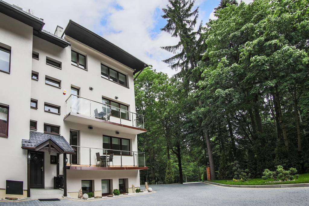 Apartamenty Mistral คาร์ปัตซ์ ภายนอก รูปภาพ